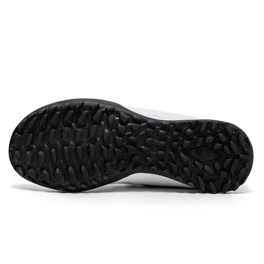 Low-top, soccer shoes, unisex, TF and FG, slip-resistant and wear-resistant, available in 3 colors. Sole spikes Not above ankle