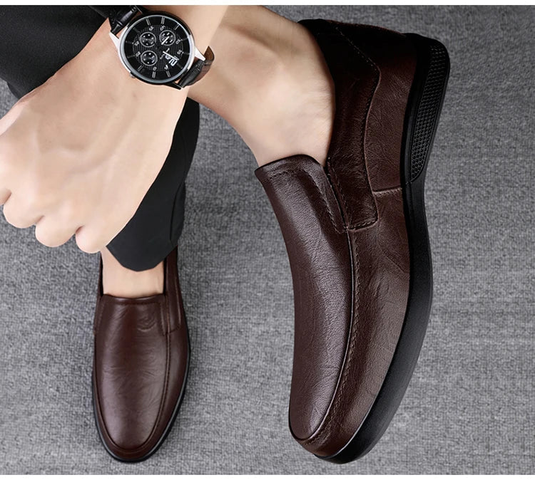 Men's Business Casual Shoes Handmade Layered Cowhide Rubber Bottom Leather Footwear for Office And Leisure