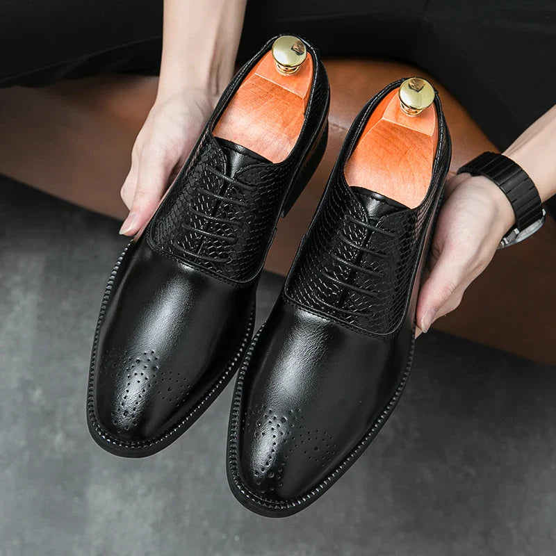Bullock carved leather shoes men's low-top lace-up business formal casual middle-aged business shoes