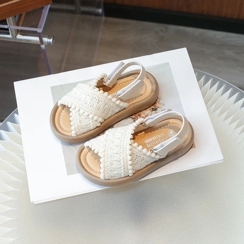 Girls Summer Beach Shoes Ethnic Style Kids Casual Sandals Soft Sole Fashion Children Retro Princess Shoes 2025 Summer New
