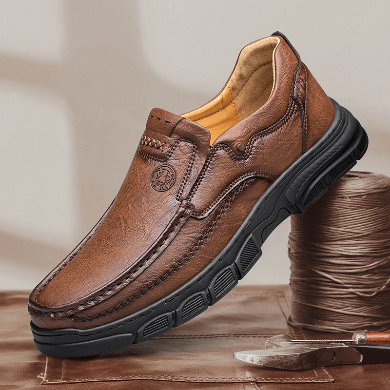 Men's Handmade Thick Rubber Bottom Breathable Casual Leather Shoes Classic Sewn Loafers Comfortable Leisure Footwear