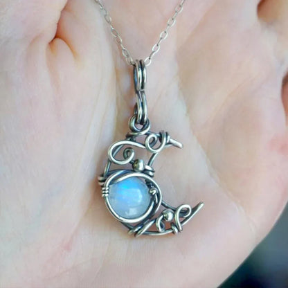 Artificial Moonstone Antique Pendant Necklace Gems Cabochon Vintage Boho Moon Necklace for Lady Girls Women Gift