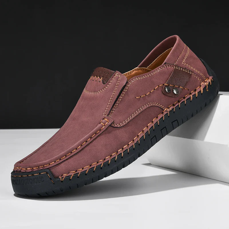 New Soft Men Loafers Slip On Leather Casual Shoes For Men Moccasins Plus Size 38-48 Flats Sneakers Men Handmade Design Man Shoes