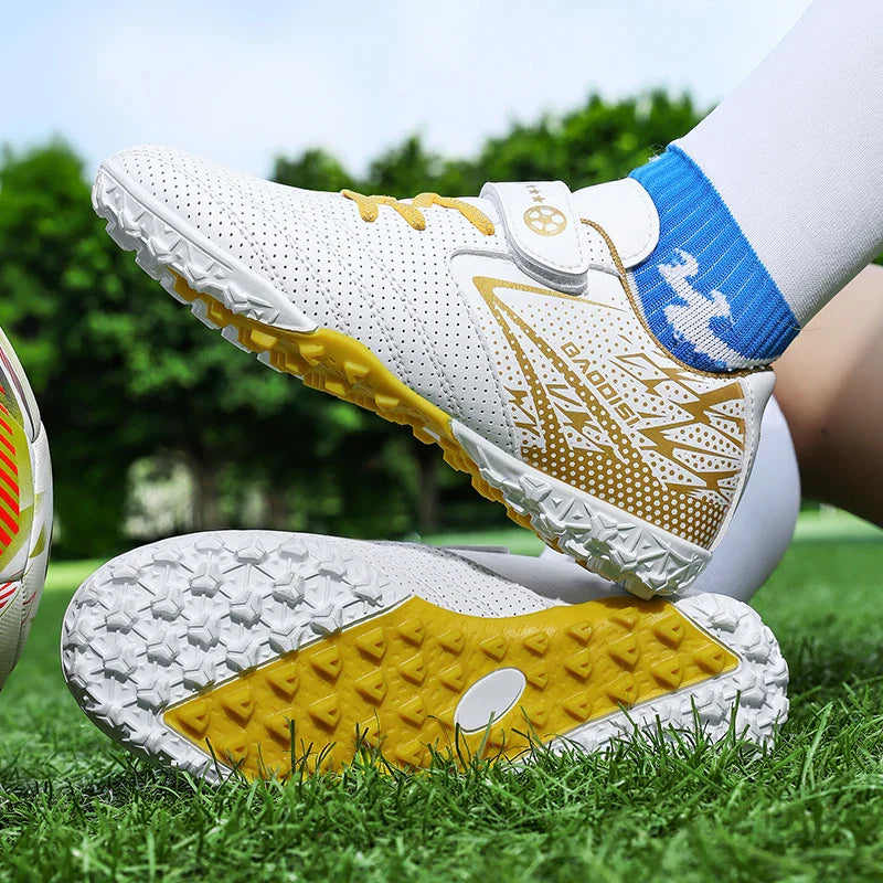 New Kid Soccer Shoes Match Non-Slip Professional Match Boys Outdoor Football Boots Comfortable Sneakers Sports Shoes Unisex