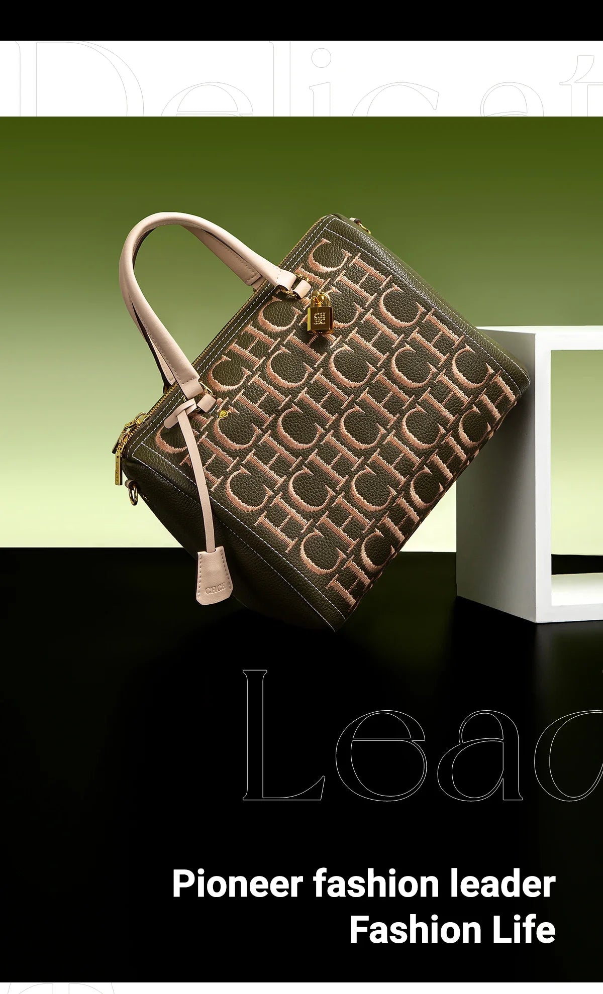 Retro Classic Large Capacity Business Commuter Women's Shoulder Bag Crossbody Bag with Letter Print Design Versatile Women's Bag