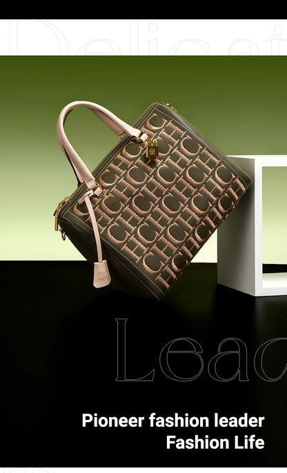 Retro Classic Large Capacity Business Commuter Women's Shoulder Bag Crossbody Bag with Letter Print Design Versatile Women's Bag