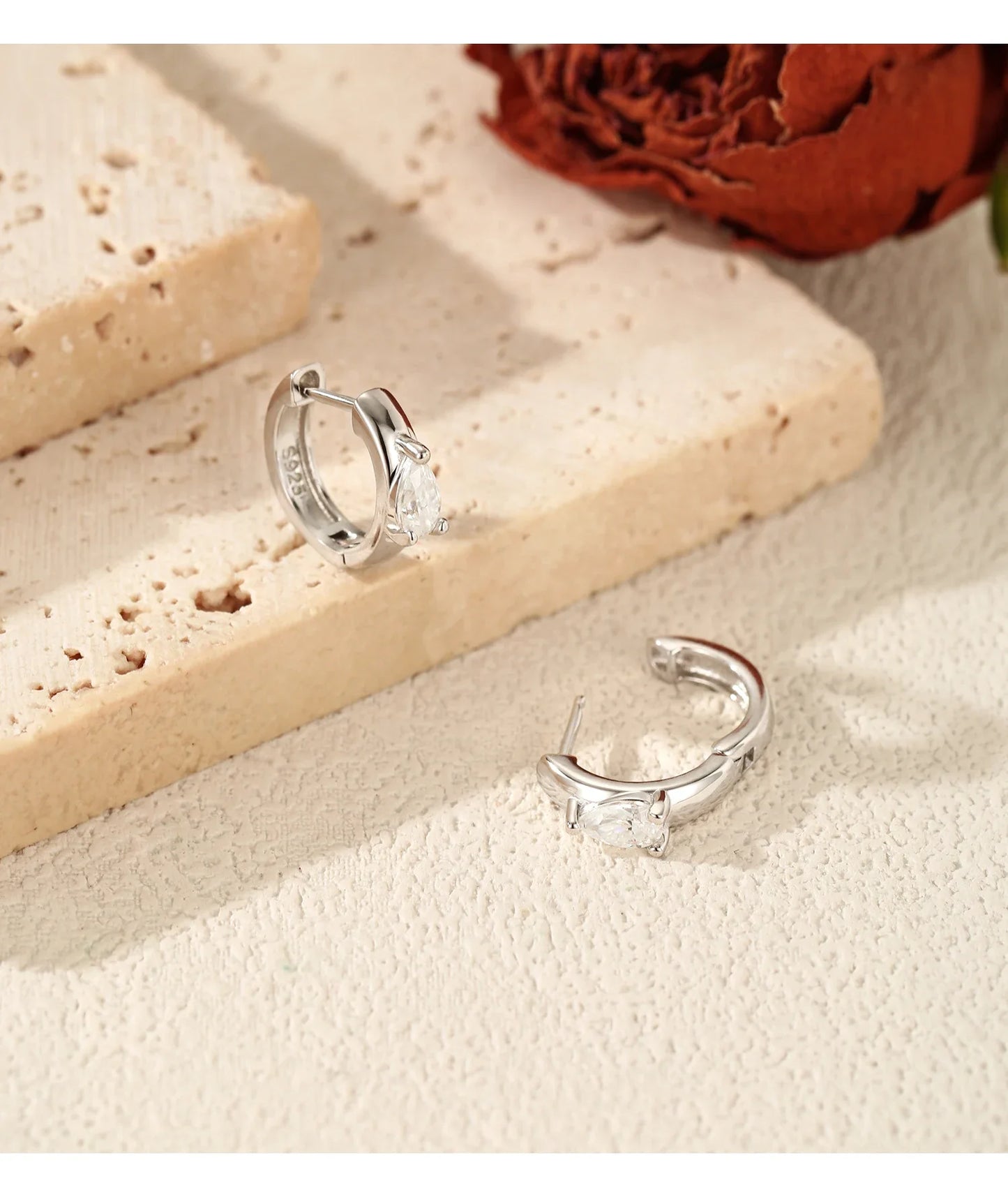 Water Drop D Color Moissanite Neutral Ear Buckle 925 Sterling Sliver Sparkling Hoop Earrings For Women Fine Jewelry