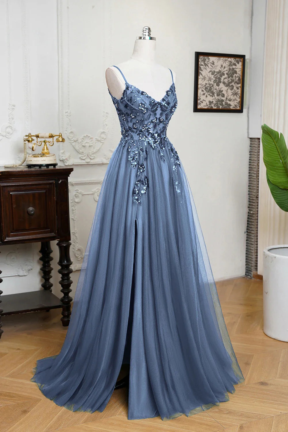 Dusty Blue Soft Shiny Tulle Long Evening Dresses Elegant Appliques Lace Open Back Sexy Prom Formal Party Maxi Gowns