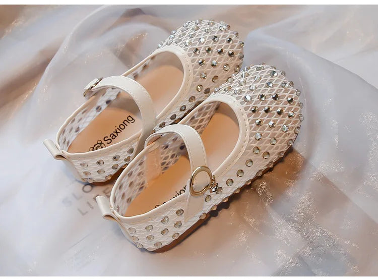 2026Summer Girl's Sandals Crystal Air Mesh Biege Sliver Luxury Kids Flat Shoes Beautiful Party Graceful Anti-skid Childern Shoes