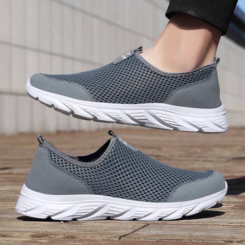 Lightweight Men Casual Shoes Breathable Slip on Male Casual Sneakers Anti-slip Men's Flats Outdoor Walking Shoes Size 38-46
