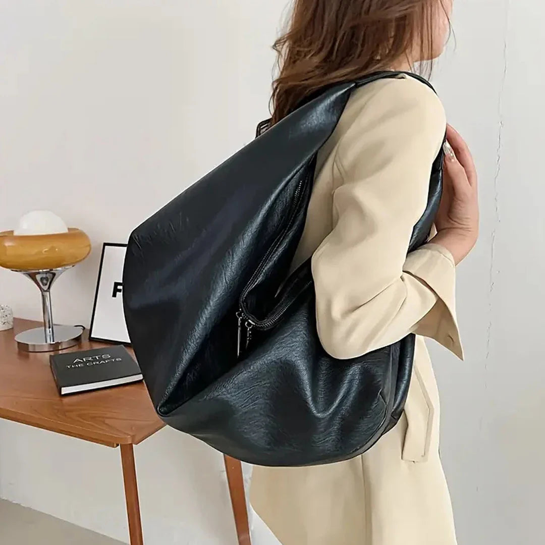 Large capacity underarm shoulder bag for women's new casual and minimalist dumpling bag, fashionable and versatile commuting bag