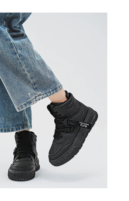 Novos Tênis Casuais de Moda Cano Alto Sapatos de Skate Botas Estudantis Masculinas e Femininas Tendência Resistente ao Desgaste Casais Bicolores