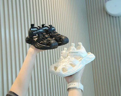 Kids Summer Breathable Mesh Sandals Boys Girls Closed Toe Sport Shoes With Magic Strap In Black And White For Toddlers Outdoor