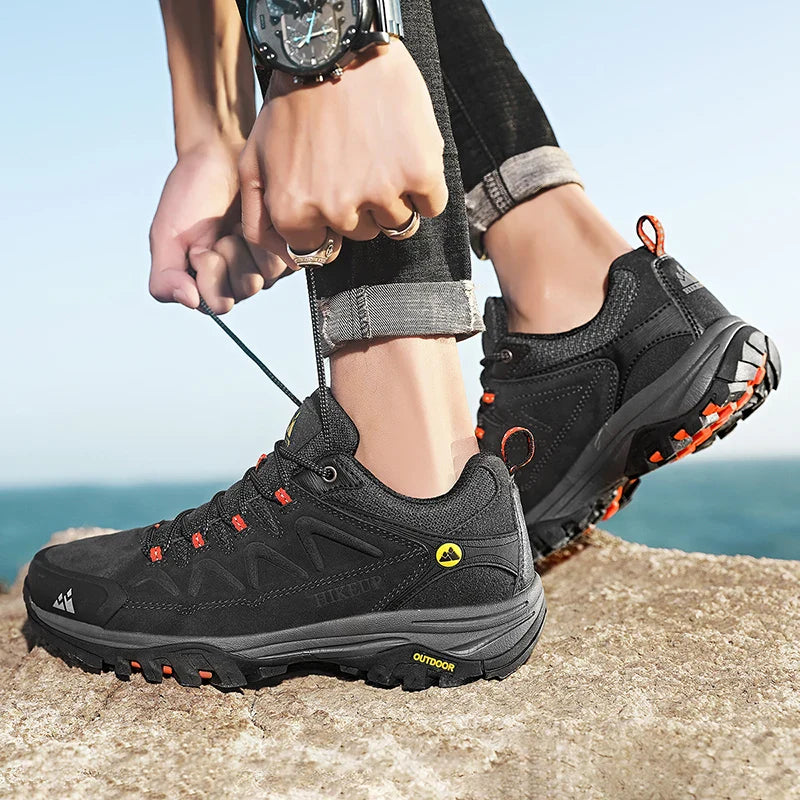 Sapatos Masculinos de Couro HIKEUP para Homens Tênis Casuais Moda Impermeável Inverno Luxo Grife Botas de Trabalho Masculinas Tênis Antiderrapantes