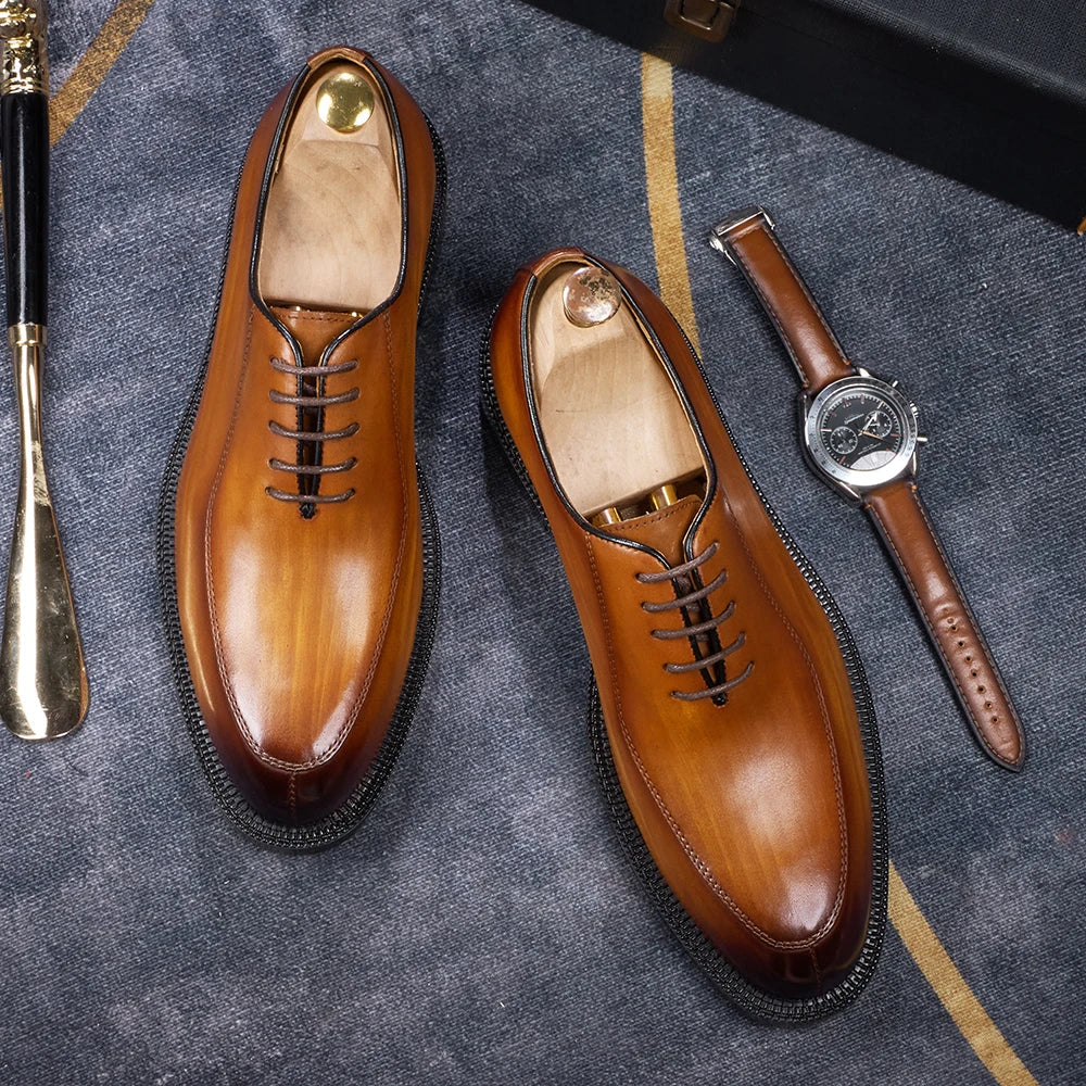 Elegant genuine leather British style toe shoes, men's shoes with carved red soles, business shoes, men's formal wedding dresses