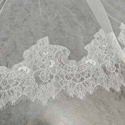 Customized Elegant Eyelash Lace Edge 2 Layers Wedding Veil with Blusher 2.5m/3m/3.5m Long Bridal Veil Wedding Accessories