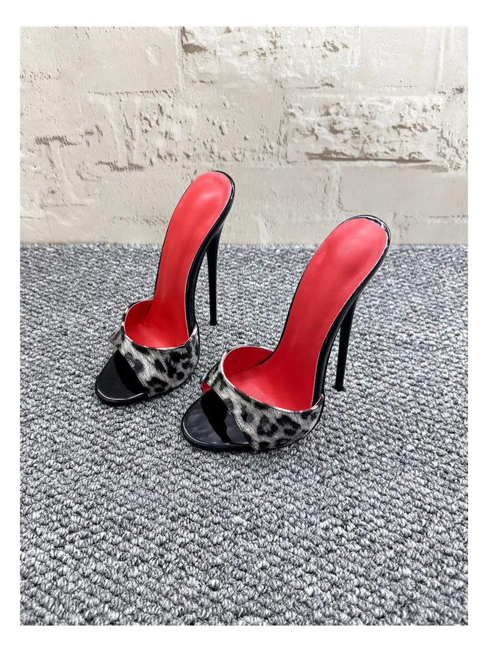 New 12cm fashionable high-heeled patent leather leopard print slippers with sexy open toed sandals, reversed size, 33-46