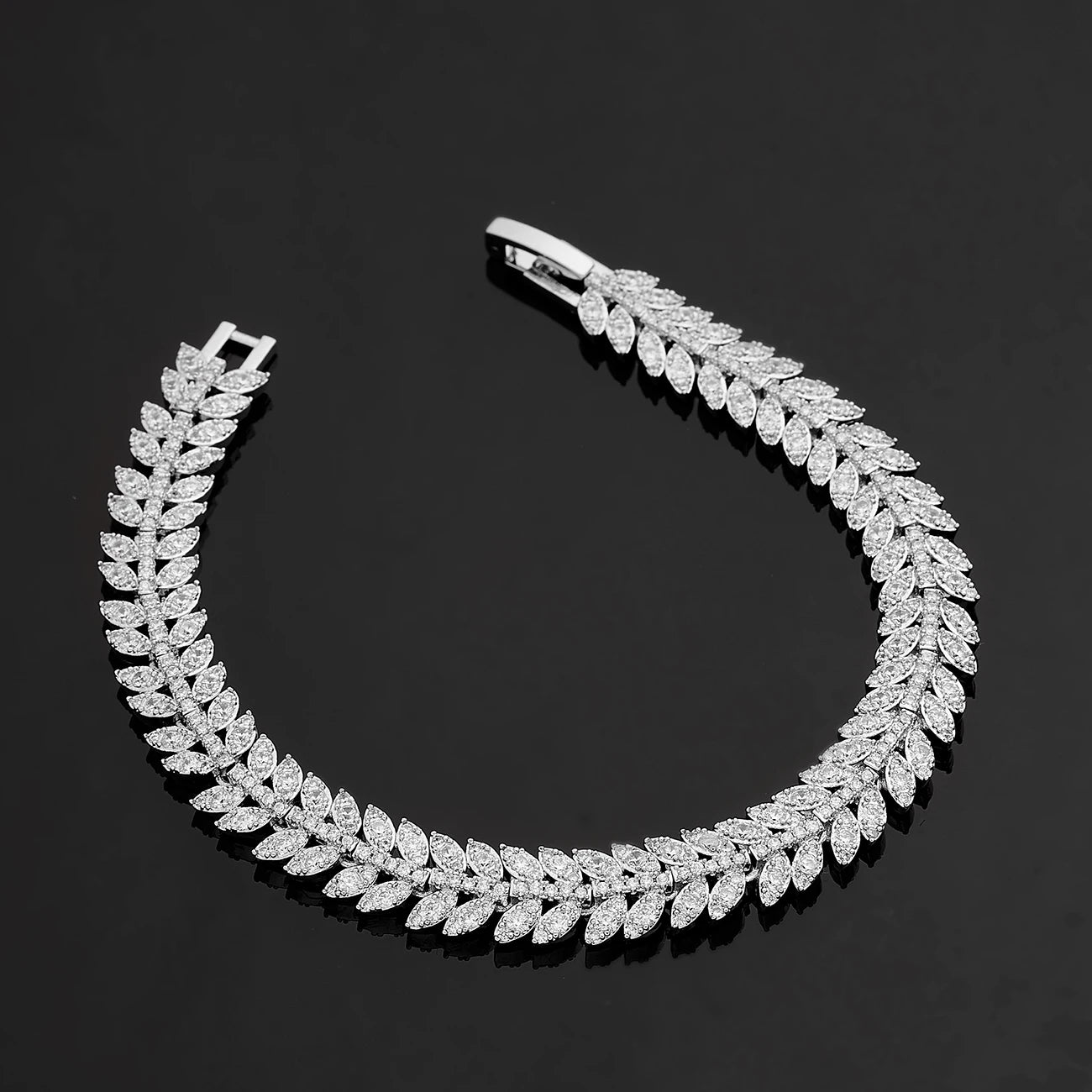 Elegant gold-plated Dubai jewelry set, suitable for women's party gifts, simple and elegant UAE wedding bride 4-piece jewelry se