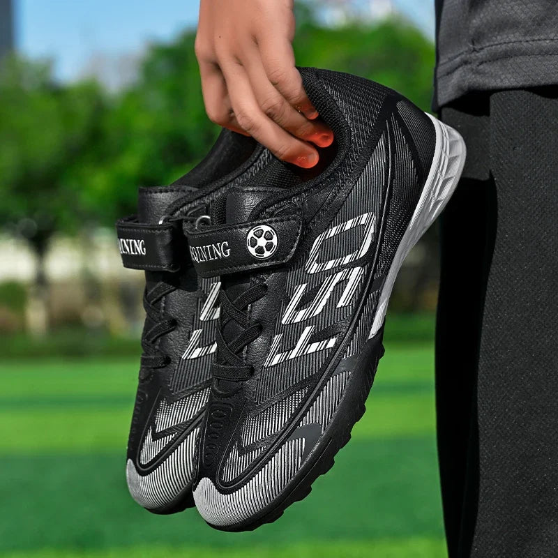 New Kid Football Boots Professional Match Match Boys Soccer Shoes Sports Shoes Non-Slip Sneakers Outdoor Comfortable Unisex