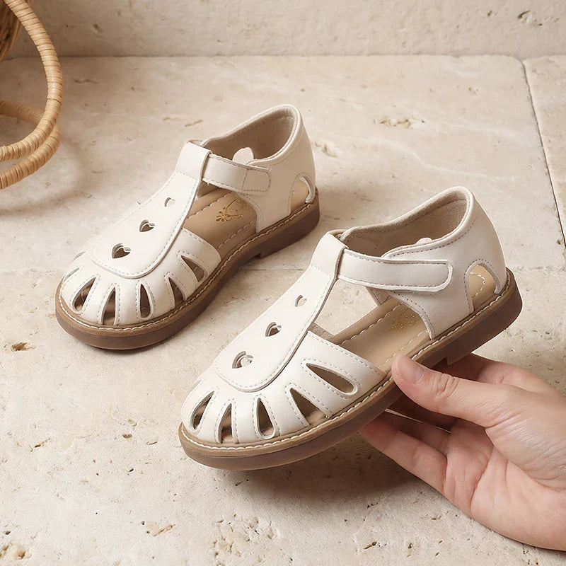 Summer Girl's Sandals Heart Hollow Out T-strap Versatile Kids Casual Shoes With Velcro Cover Toe Fashion Children Sandal 26-36