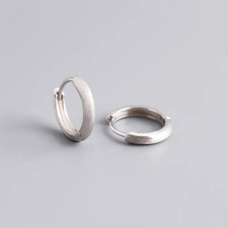 925 Sterling Silver Minimalist Matte Gothic Unisex Huggies Ear Hoop Earrings for Women Men Piercing Ear Buckle Jewelry