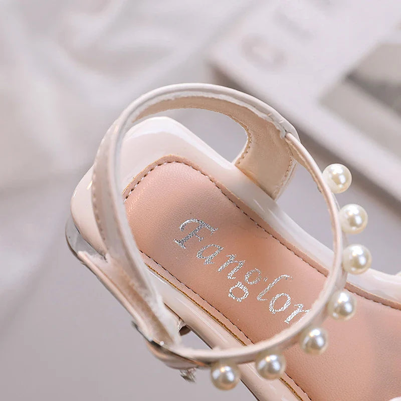 Sweet Girl's Sandals Bowtie Beading Patent Leather Children Sliders Summer Party Elegant Low Heel Black Beige Kids Shoes 26-36