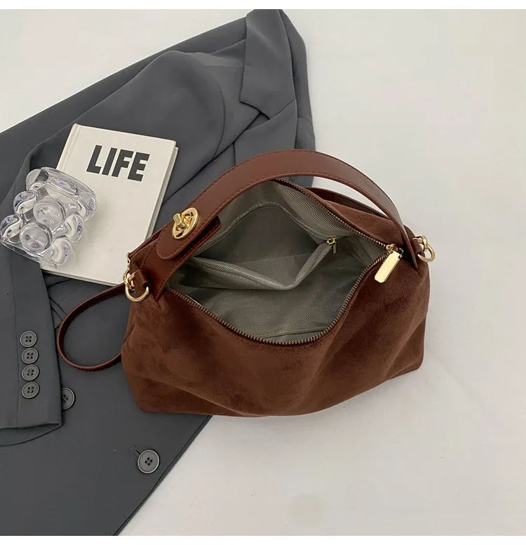 Korean suede bucket bag, women's casual commuting shoulder tote bag, autumn/winter 2025 new underarm set bag