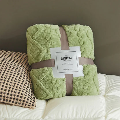 Fluffy Coral Velvet Blanket Flannel Plush Comfortable Thickened and Warm Soft Sofa Throw Blanket for Air-Conditioned Room Luxury
