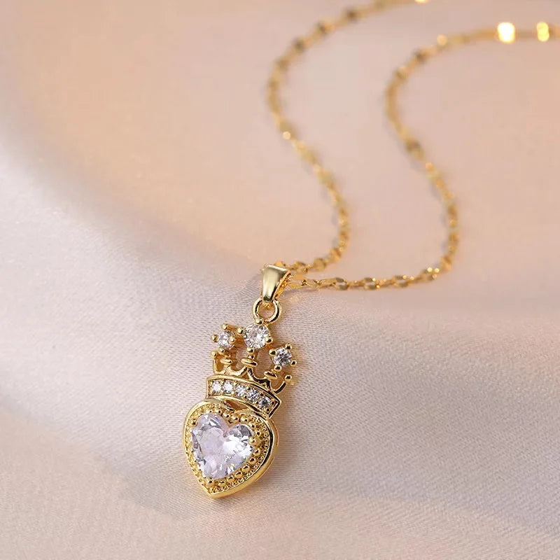 Crown Love Full of Rhinestones Sparkling Micro-Inlaid Design Simple Ladies Wedding Gift Pendant Necklace