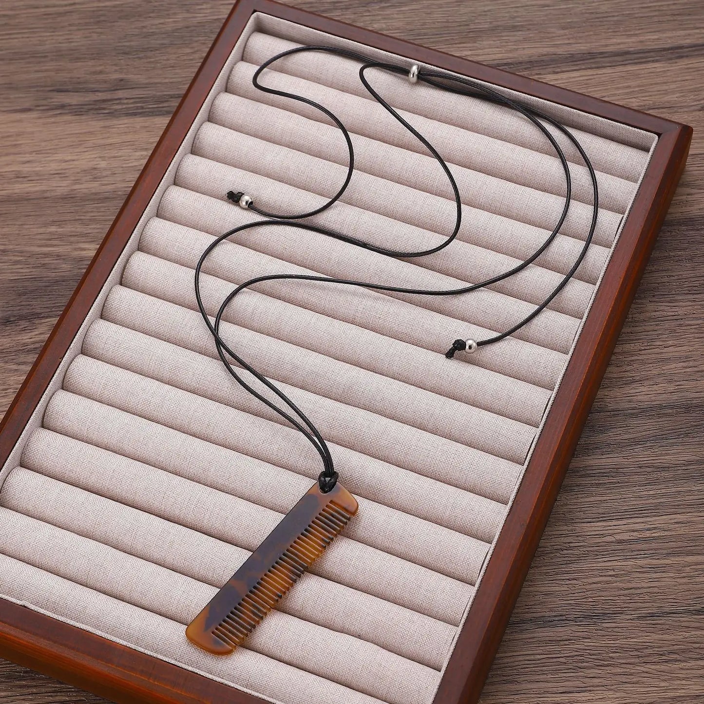Personality Temperament Comb Pendant Necklace for Women 2024 Trend New Delicate Design Jewelry Fashion Accessories