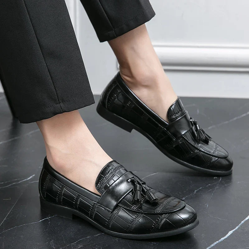 Hot Selling Summer Trend Refreshing Lightweight Leather Shoes Versatile Wear-resistant Casual Shoes for Men in Sizes 38-46