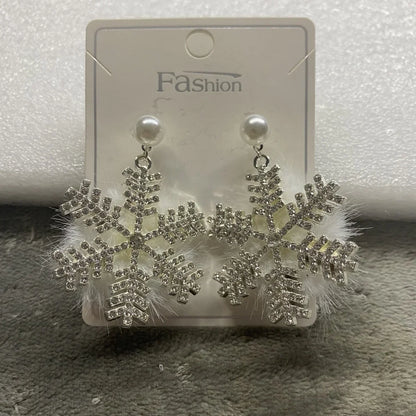 2024 New Trend Christmas Element Earrings Temperament Senior Zircon Pearl Snowflake Earring Princess Wind
