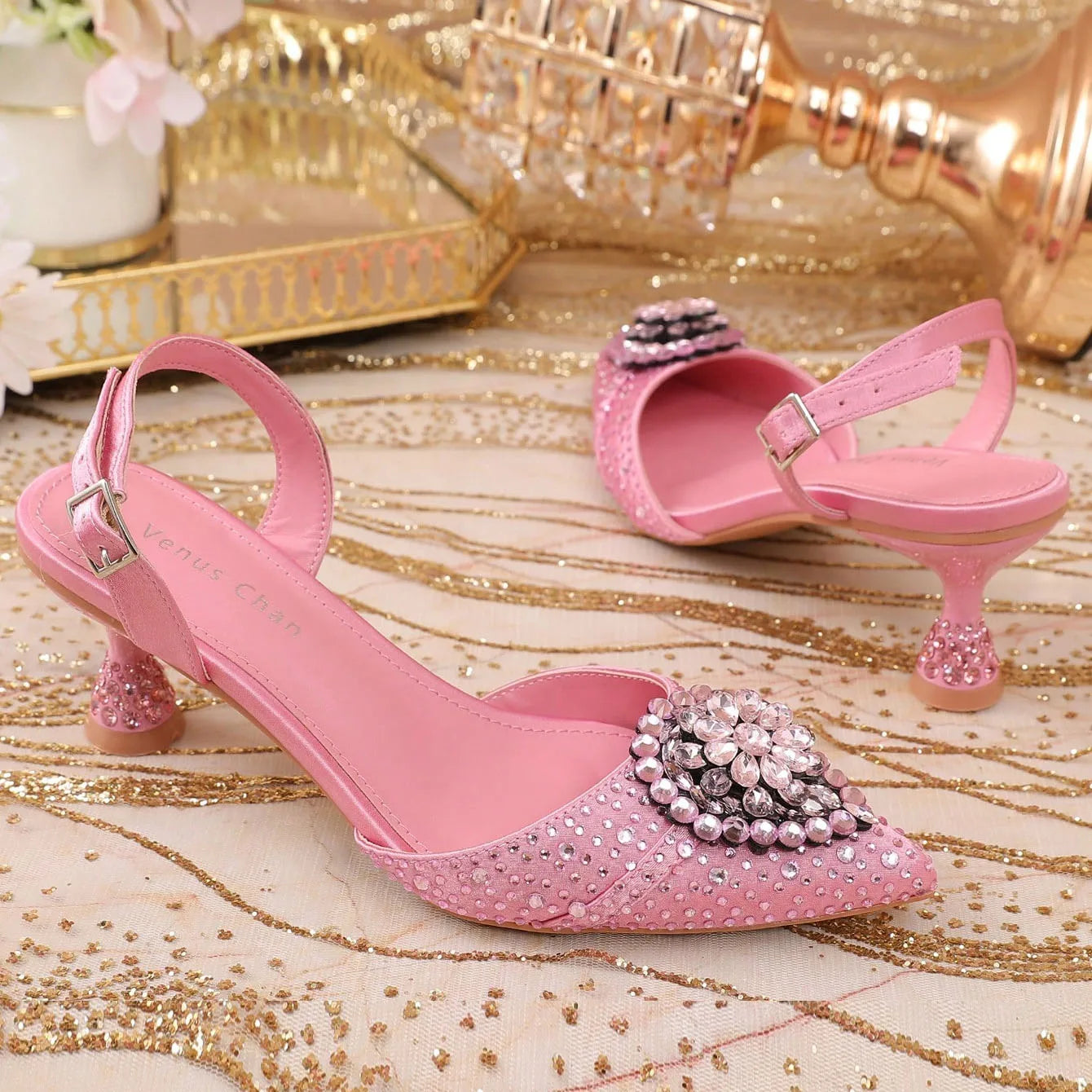 Deslumbrantes Sapatos de Salto Alto Femininos de Design Italiano para Casamento - Estilo Bico Fino com Detalhes de Strass para Festas Elegantes - Tamanhos Grandes