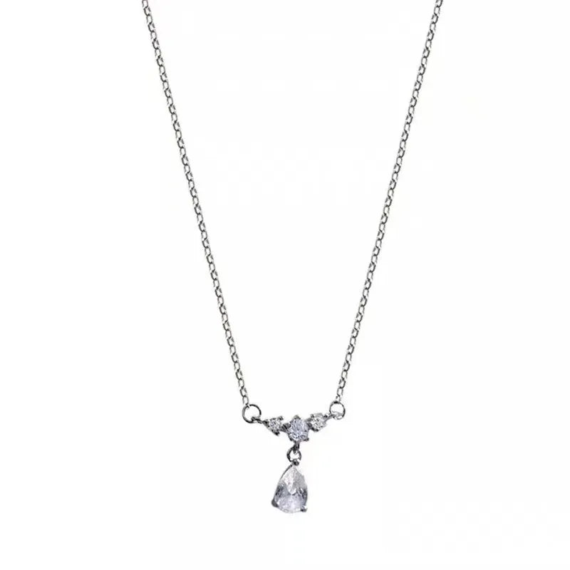 Heart Shape Pendant Necklaces Silver Color 5A Cubic Zirconia Minimalist Style Clavicle Chain Women And Girl Jewelry