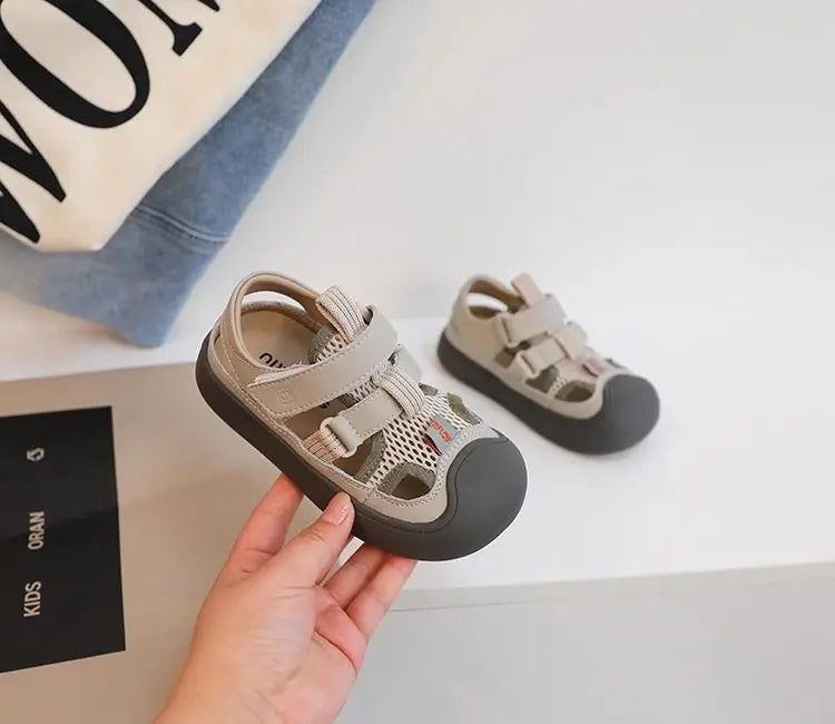 Children Sports Sandals Versatile Kids Causal Cut-outs Sandals Summer Fashion Boys Girls Patchwork Mesh Beach Shoes Black Beige