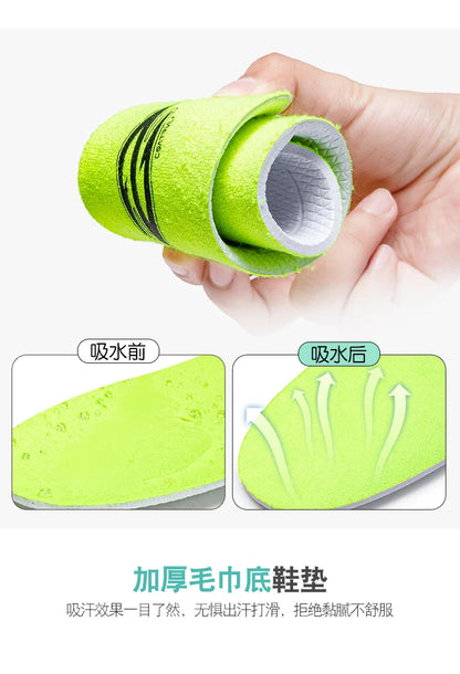 2026 New Men Soccer Cleats Breathable Lightweight Football Boots Anti-Slip Training Shoes Outdoor Sport Sneakers