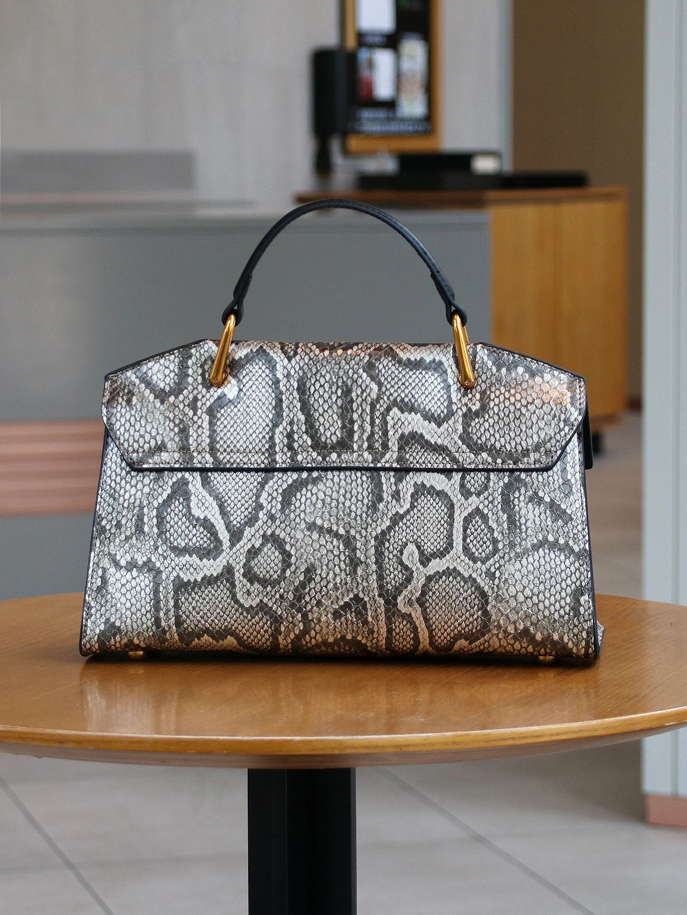 2025 new retro blue snake-shaped high-grade handbag fashion luxury luxury handbag lightweight large-capacity one-shoulder messen