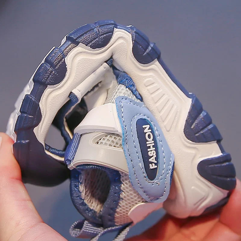 Kids Shoes Rotating Button Closed-Toe Boys Sandals Breathable Mesh Sport Shoes for Boys, Non-Slip Children Summer Sneakers