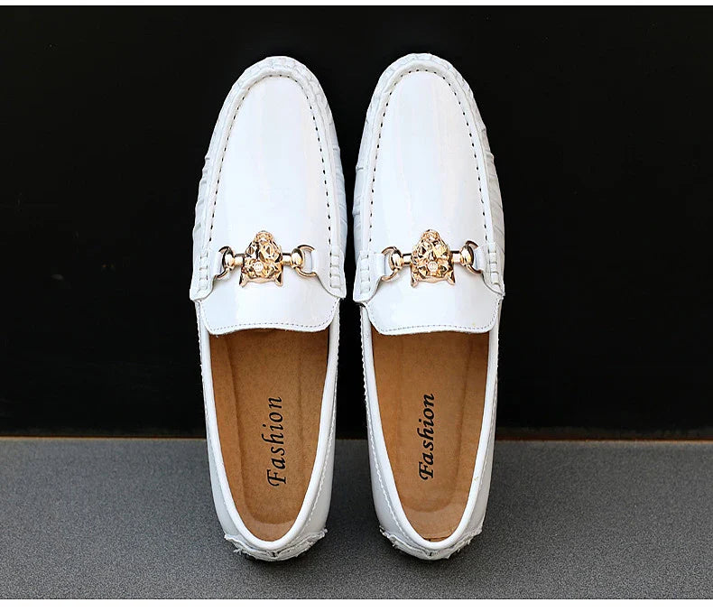 2025 Spring and Summer New Internet Celebrity Glossy Leather Peas Shoes Men's Large Size Slip-On Trendy Fashion Handmade Men's Shoes