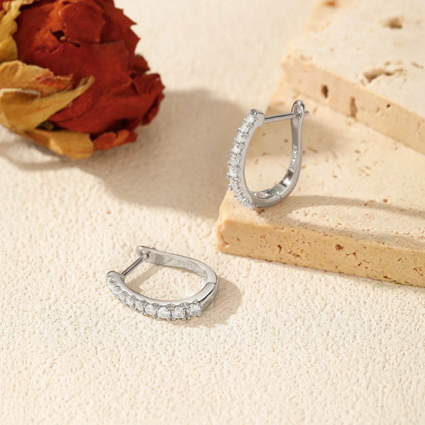 D Color Moissanite U Shape Hoop Earrings 925 Sterling Silver Exquisite Elegant Ear Buckle For Women Daily Fine Jewelry