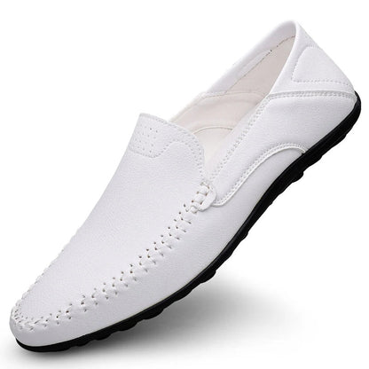 Fashion Men Casual Leather Shoes Luxury Italian Soft Men Loafers Handmade Moccasins Men Breathable Slip on Boat Shoes Plus Size
