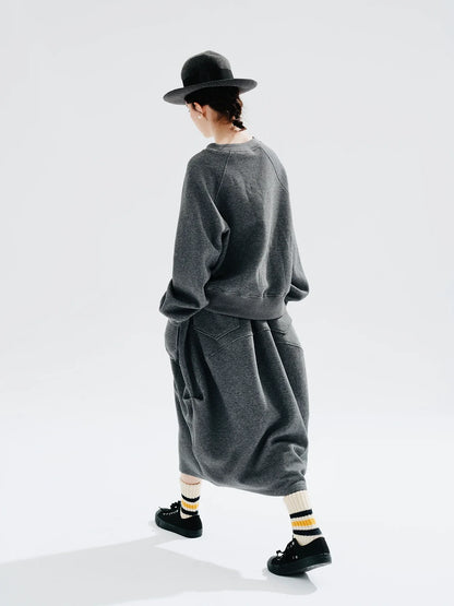 Autumn 2023 new original design Air layer pinched grey skirt loose 234284