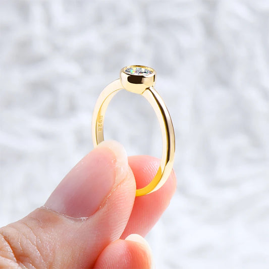 18K Gold Plated Solitaire Ring 0.5CT Bezel Moissanite Rings for Women Real Silver 925 sterling Promise Engagement Jewelry