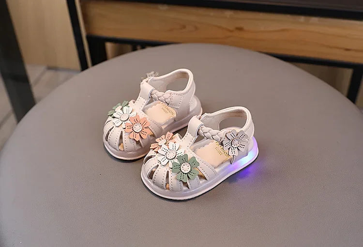 Girls Summer Fashion Light Hollow Breathable Sandals Toe Anti Kick Children Princess Shoes Toddler Toe Flower Toddler Shoes