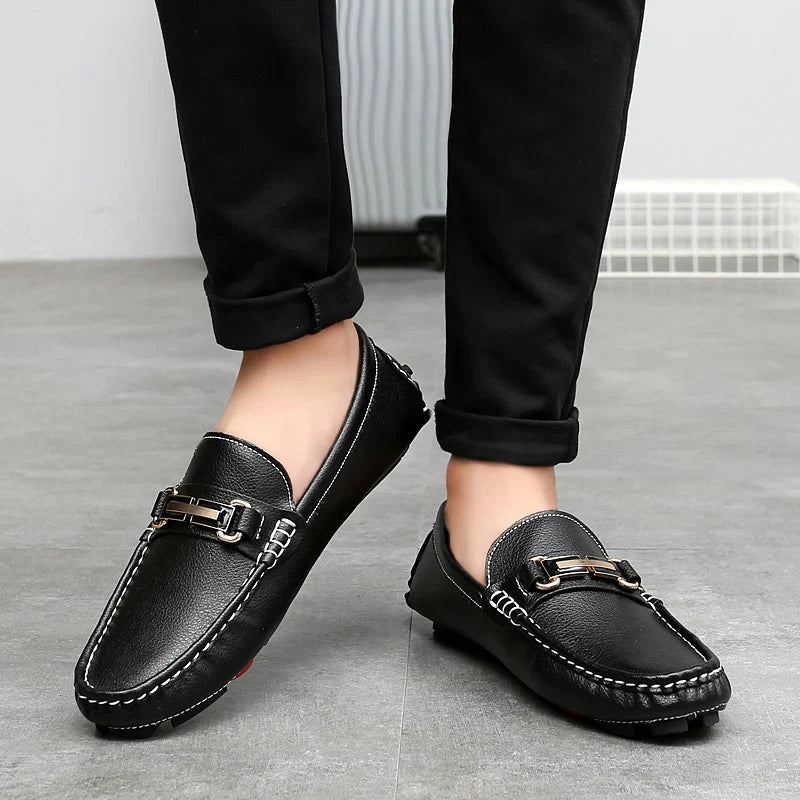 2025 New Handmade Soft Soled Beanie Shoes Men's Korean Style Casual Leather Shoes Social Spirit Boy Brand Lazy Shoes Loafers