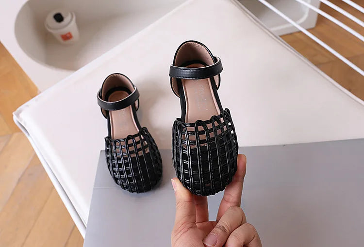 2026 Novel Roman Sandals for Little Girls Side Butterfly-knot Princess Weave Sandals Soft Breathable Hollow Shoes Child Girl