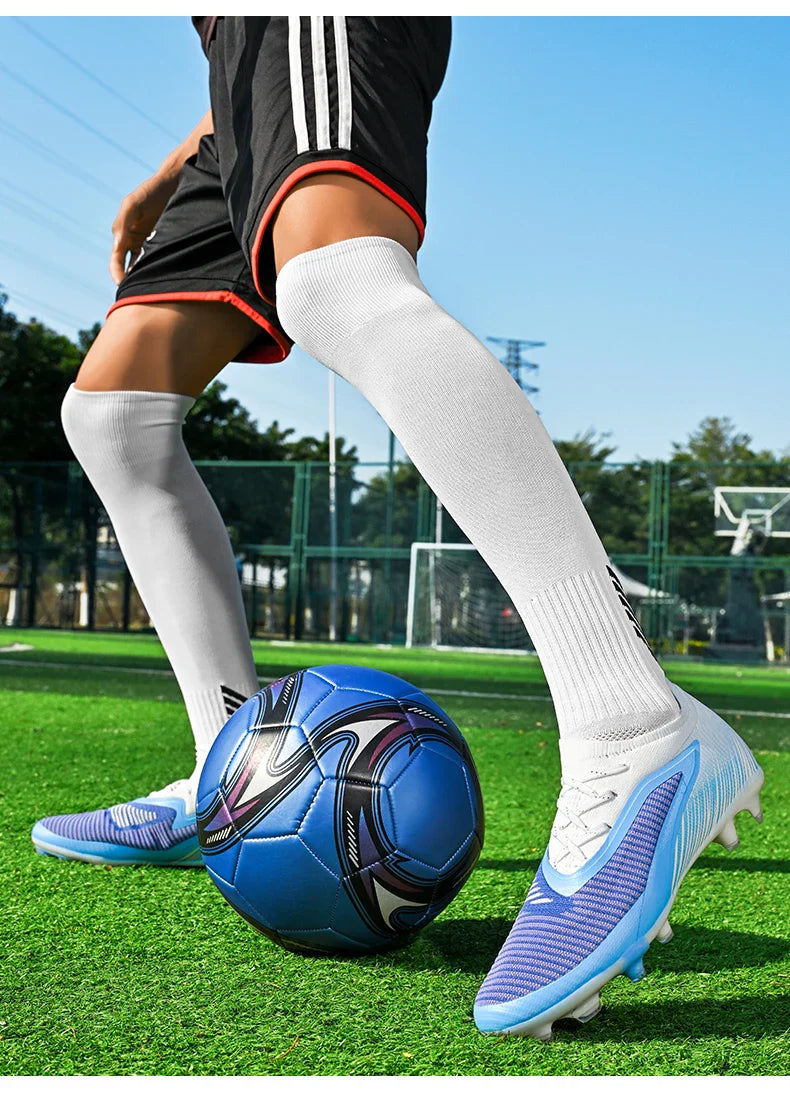 New Football Shoes Professional Low-top Soccer Field Cleats Outdoor Breathable Athletic Spikes Youth Boys Football Shoes Unisex