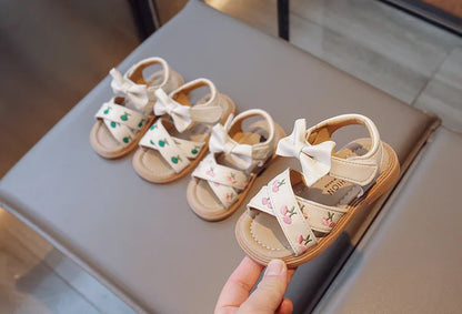 Baby Girls Leather Sandals Princess Sweet Kids Beach Sandals Summer New Children Toddlers Bow Sandals Embroidery Fruit Fashion