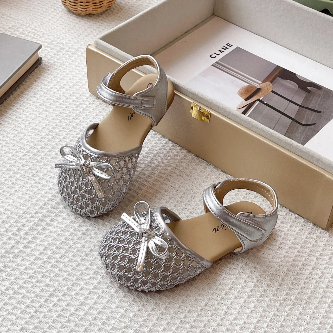 Girl's Sandals Breath-mesh Braided Adorable Summer Kids Sliders Bowtie Beige Sliver Round Toe All-match Childern Shoes 23-33