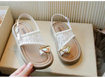 2025 Summer New Children Princess Pearl Cool Slippers for Girl Anti Slip Beach Sandals Toe Covering Casual Versatile Style Flats